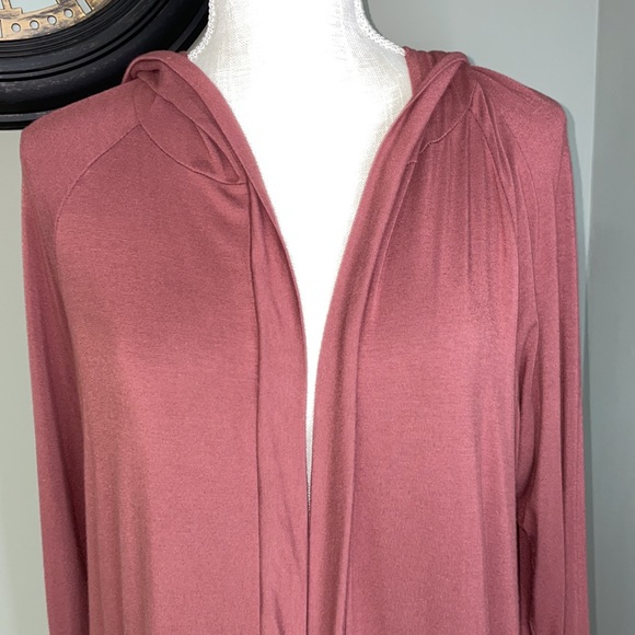 Long cardigan-Lysa Lou medium with pockets and a hood, great for fall - Picture 1 of 9